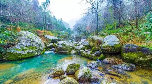 吐鲁番汽油价格,吐鲁番的汽油价格，一场寻找内心平静的旅程