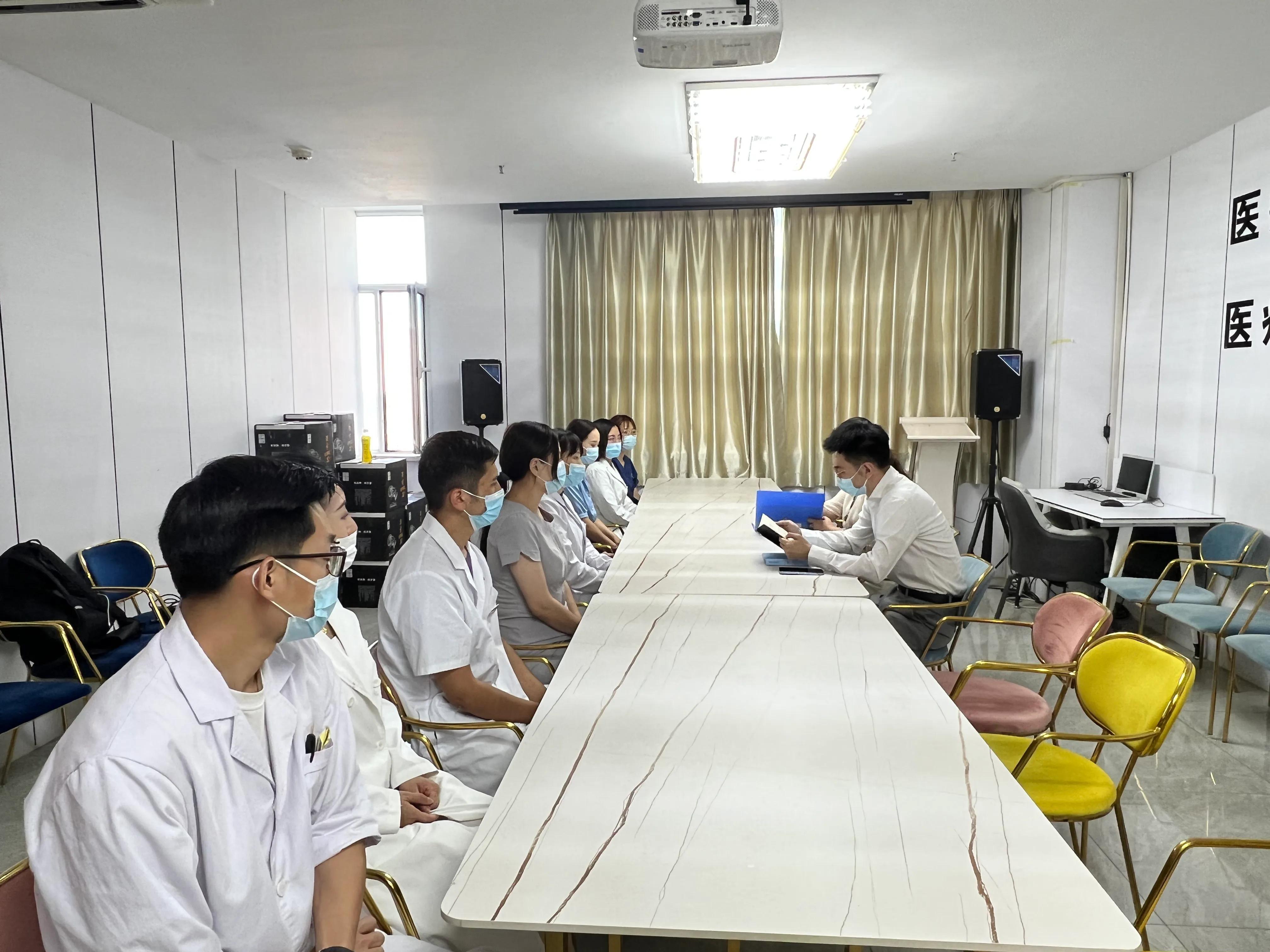 乌鲁木齐疫情最新动态,乌鲁木齐疫情最新动态下的自然美景之旅，寻找内心的宁静与平和