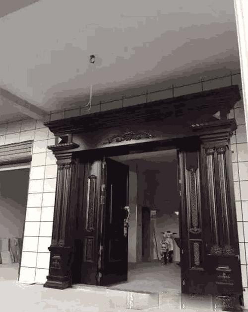 “三层楼最新款式图片”,三层楼最新款式图片获取与欣赏步骤指南